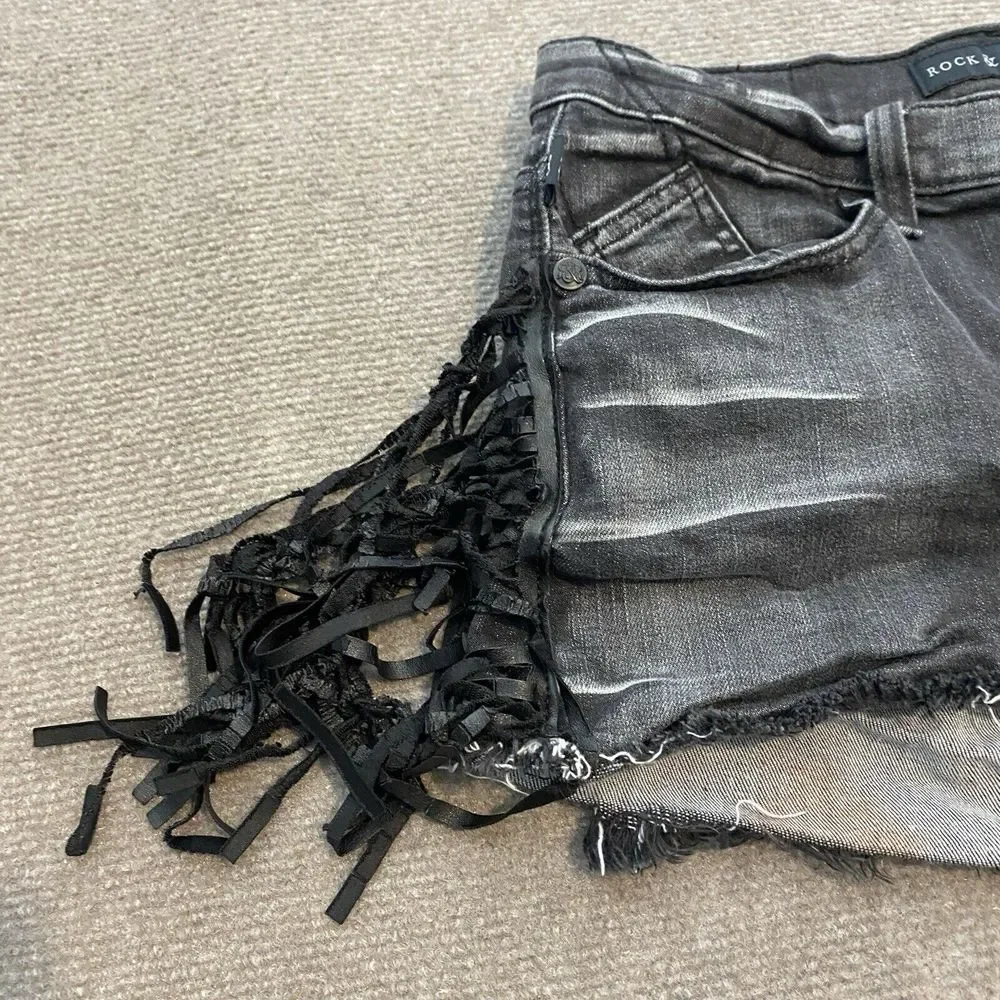 Rock & Republic Lolita Denim Distressed‎ Shorts Size 8 Black Frunge Tassles